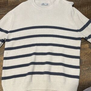 hollister oversized crew neck sweater!